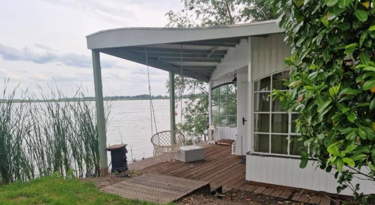 250 m&sup2; Ferienhaus