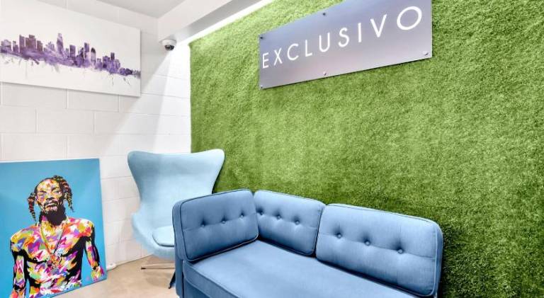 Exclusivo Inn and Suites — photo 3