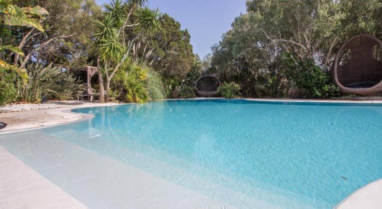 Holiday apartment with pool | Next to the beach | Dogs allowed in Olbia