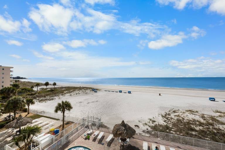 Condo Madeira Beach