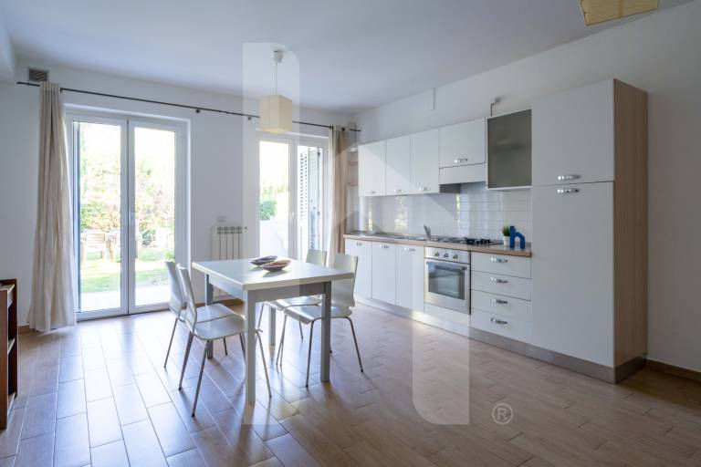 Charming apartment with yard | Beach nearby | Pets allowed — photo 4