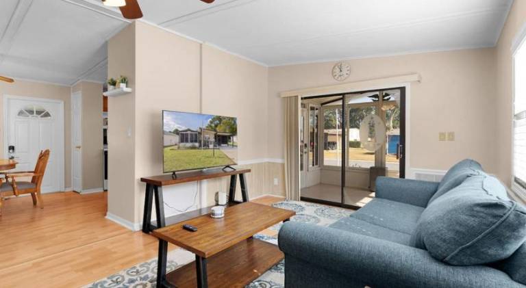 House with pool | Suitable for remote work — photo 2