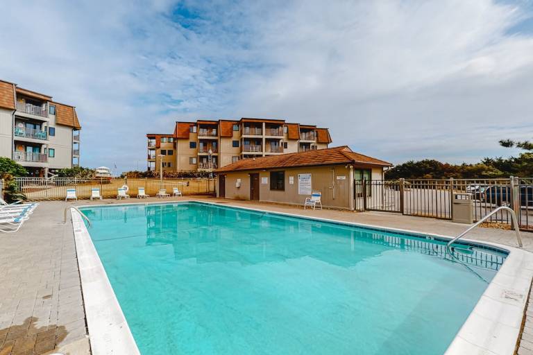 Condo  Morehead
