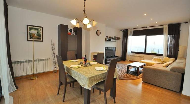 Villa with pool | Pet-friendly — photo 2