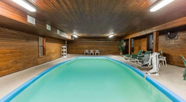 Days Inn by Wyndham Colby — photo 2