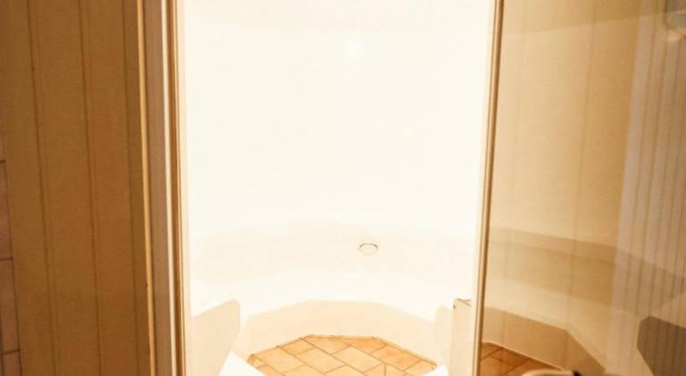 Holiday apartment with sauna & pool — photo 2