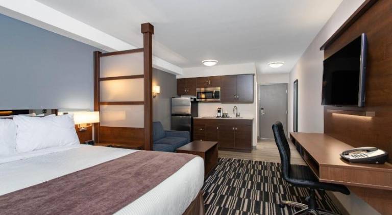 Microtel Inn & Suites by Wyndham Portage La Prairie — photo 2