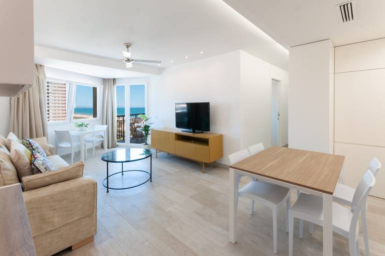 Children-friendly nice holiday apartment with patio, garden & pool | Next to the beach | Dogs allowed — photo 2