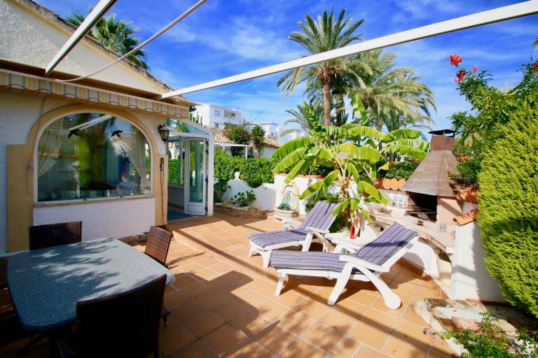 Fully equipped chalet with terrace, BBQ & garden | Next to the beach | Pets are welcome — photo 5