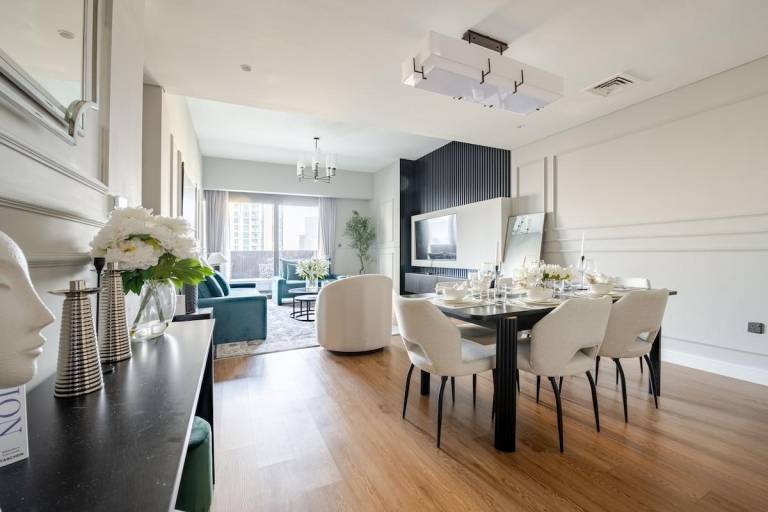 Child-friendly nice house with pool | Close to Burj Khalifa | Suitable for remote work | Pet-friendly — photo 4