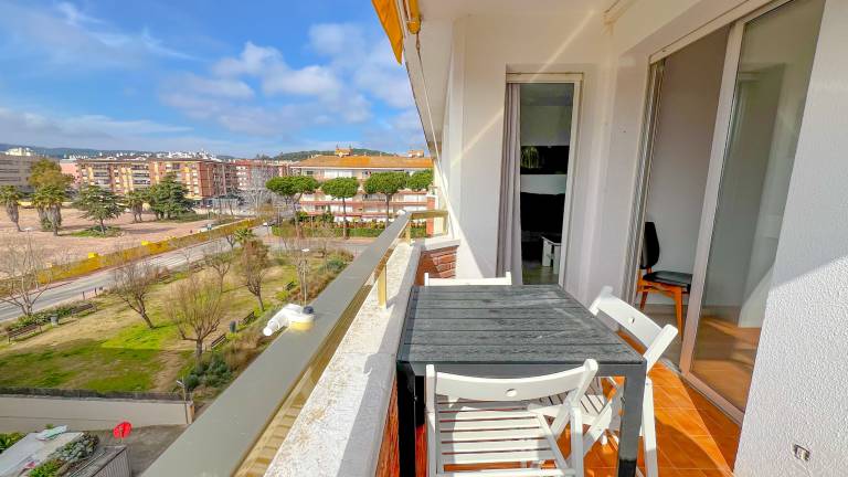 Apartment with yard & pool | Beach nearby | Dogs allowed — photo 4
