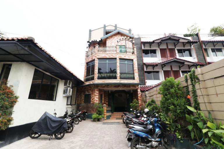 House  Grogol petamburan