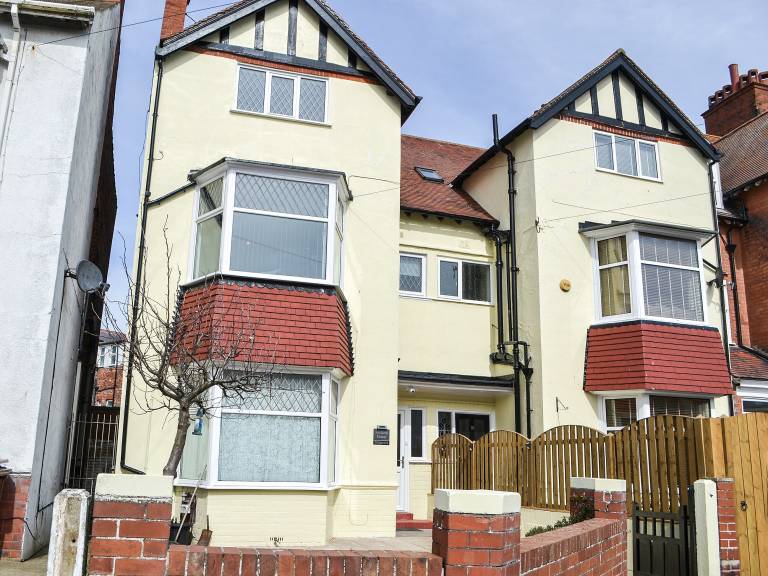 Children-friendly cottage | River view | Dogs allowed in Bridlington