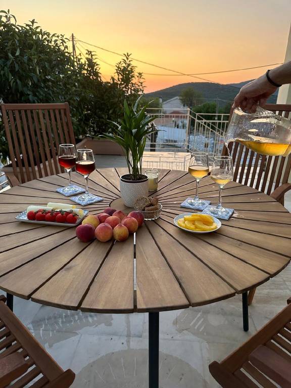 Vacation home with terrace — photo 4