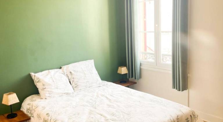 Holiday apartment with 1 room for 4 persons in Le Mans