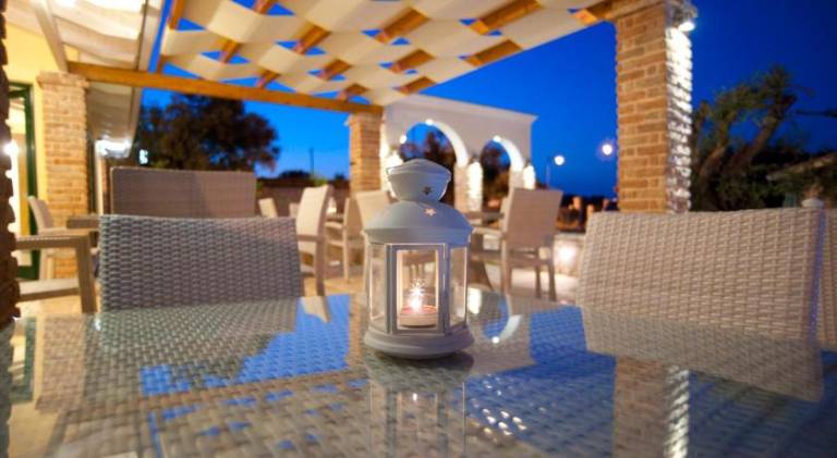 Charming serviced apartment with pool, barbecue & garden | Dogs allowed — photo 3