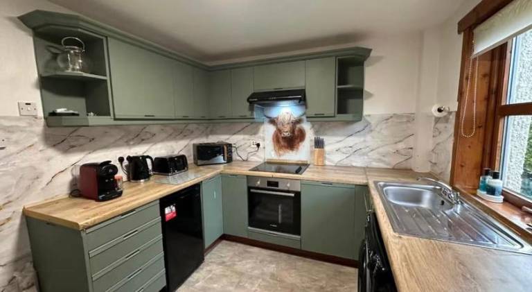 House | Pets allowed — photo 4
