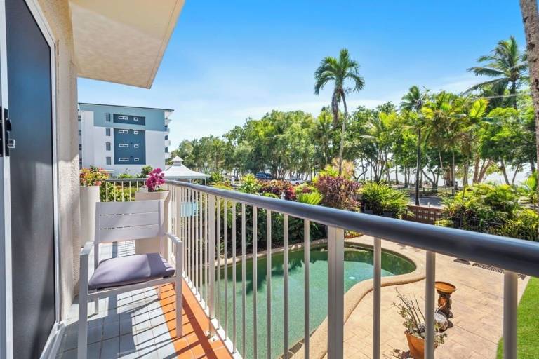 Apartment  Palm Cove