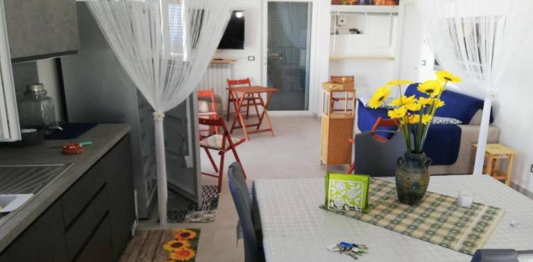 Holiday apartment with grill, yard & pool | Sea view — photo 5
