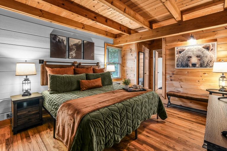Willow Creek: Pet Friendly / Free Attraction Tickets / WiFi / Hot Tub / Creek View / Fire Pit — photo 5