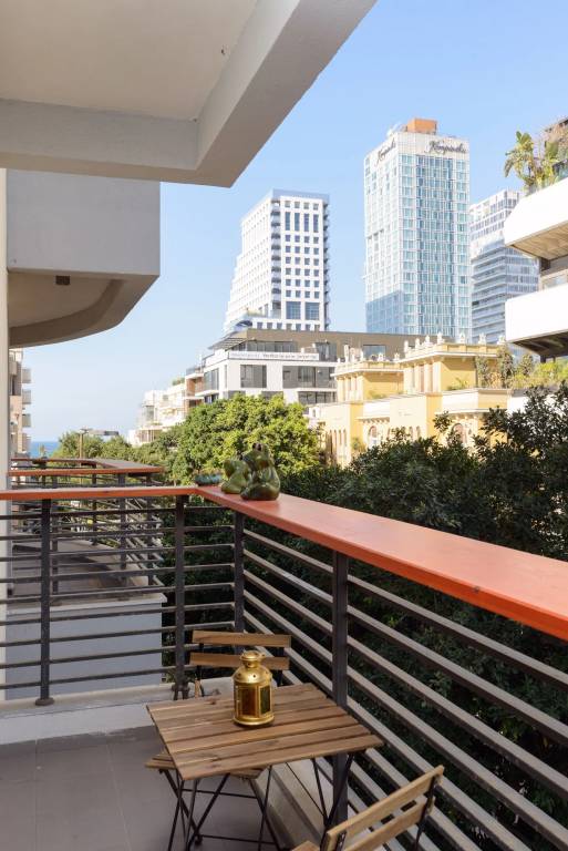 Apartment  Tel Aviv District