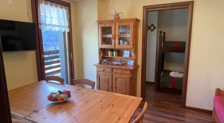 Holiday apartment with 2 rooms for 6 persons in Vermiglio