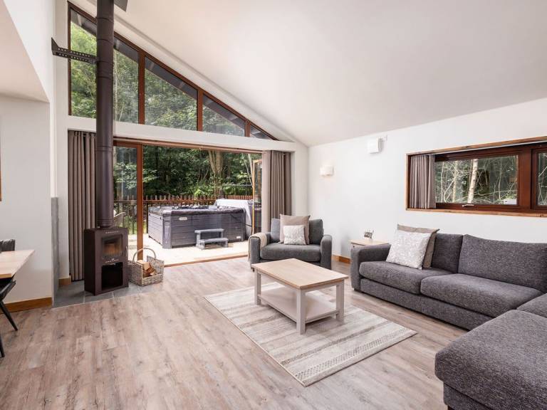 Lodge Peebles
