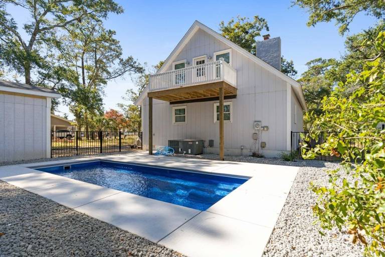 House Oak Island