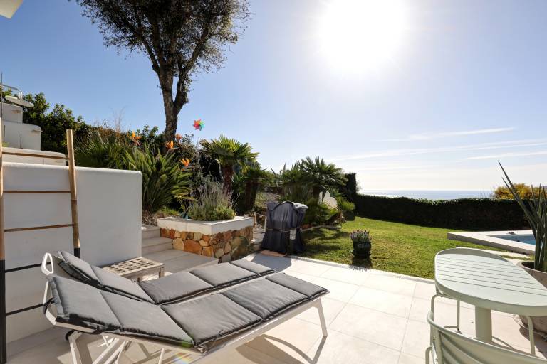 Casa Domino 1 Apartment with Large Terrace, Shared Pool and Free Wi-Fi — photo 2