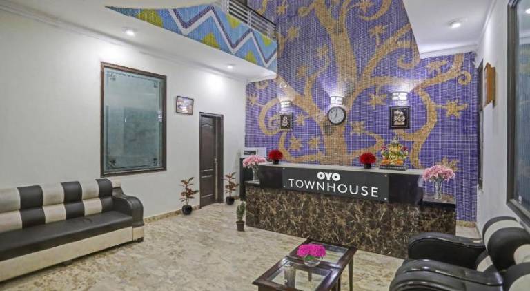 Townhouse The Premier View Near ISKCON Temple Noida — photo 2