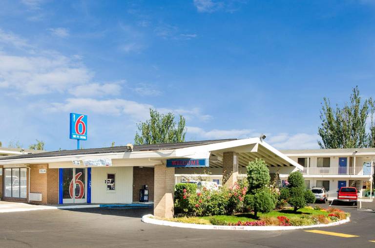 Motel 6 Tacoma, WA - Fife — photo 5