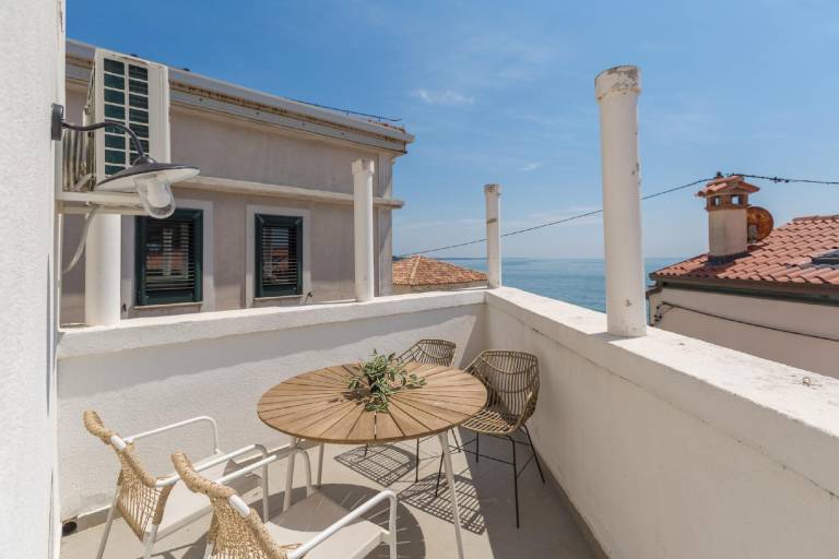 Nice holiday apartment with patio | Close to the beach | Pet-friendly — photo 4