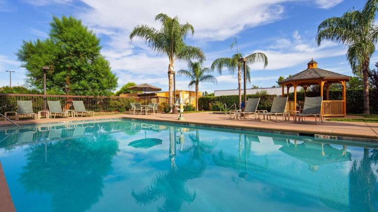 Best Western Plus Fresno Airport Hotel — photo 5