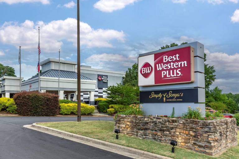 Best Western Plus University Inn in Winston-Salem, NC
