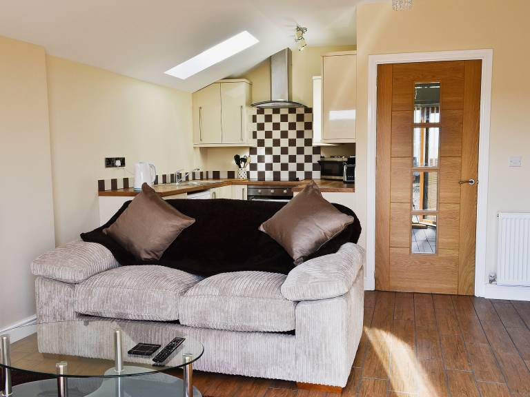 Cottage with garden & grill — photo 4