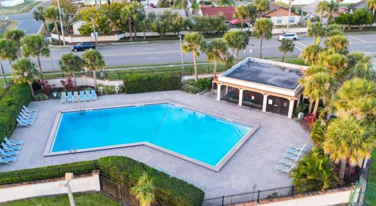 Beautiful house with pool | Perfect for remote work | Pets are welcome — photo 4