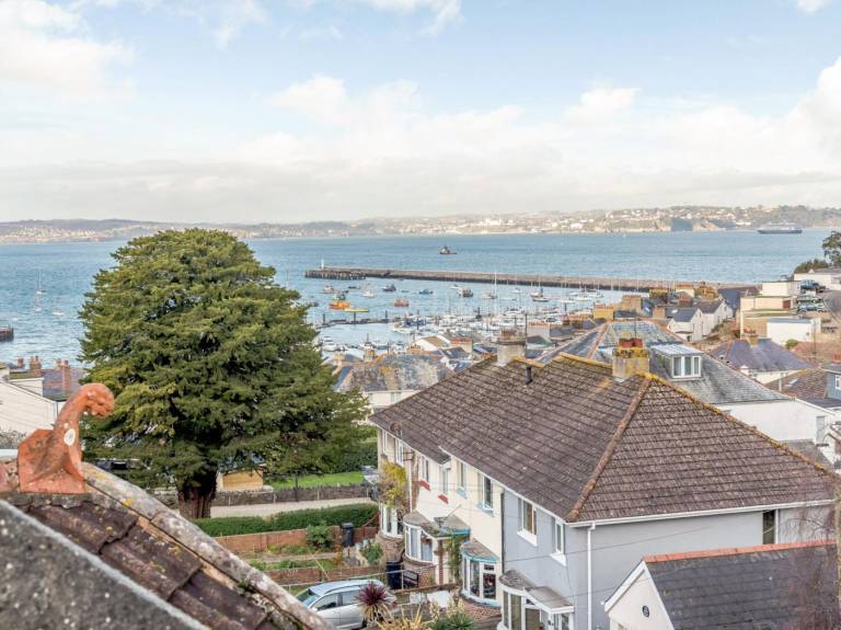 Cottage with garden | Water view in Paignton