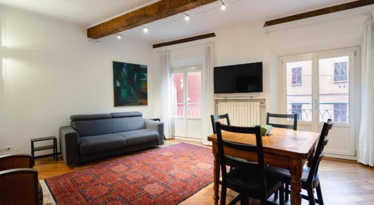 Wonderful apartment | Close to Two Towers | Pets are welcome in Bol