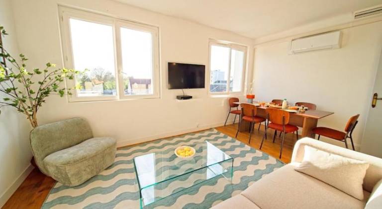Spacieux appartement proche centre - hopital — photo 2