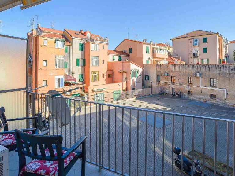Apartment with 1 room for 4 persons — photo 2