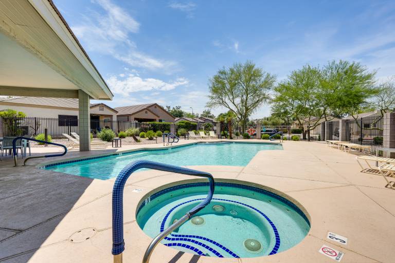 Pool & Hot Tub Access: Golf Getaway in Phoenix! — photo 3