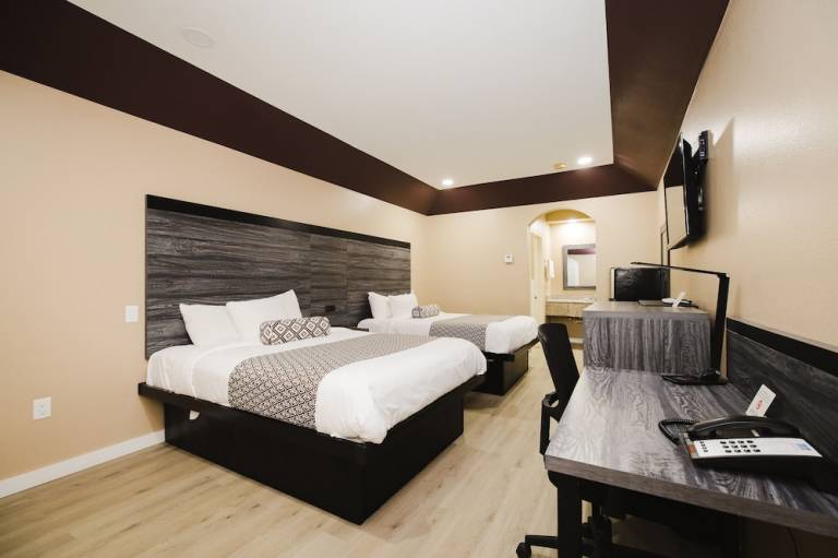 Motel  Carpenters Landing