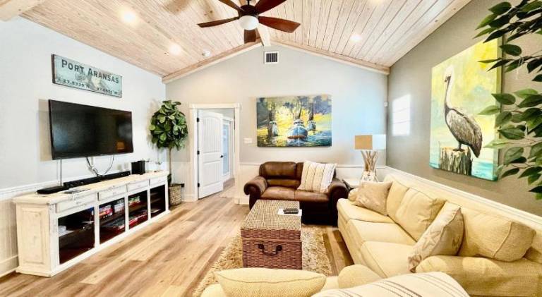 House with pool, BBQ & garden | Good for workation — photo 2