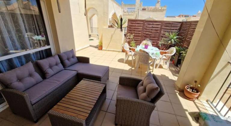 Holiday apartment with pool in Roquetas de Mar