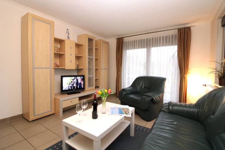Anlage Dröse WE 8: rollstuhlgerechte (!), strandnahe und geräumige 3-Zimmer-Fewo in Kuehlungsborn