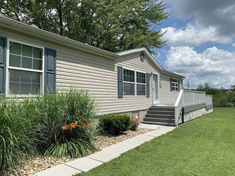 House  Conneaut Lake
