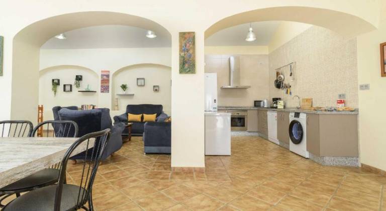 House with patio, garden & pool | Good for workation | Pet-friendly — photo 4