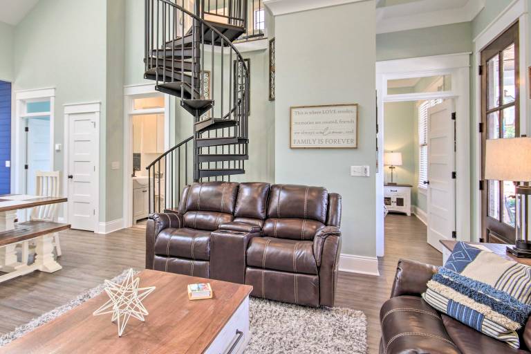 Stunning Lakefront Retreat w/ Dock Access! — photo 5