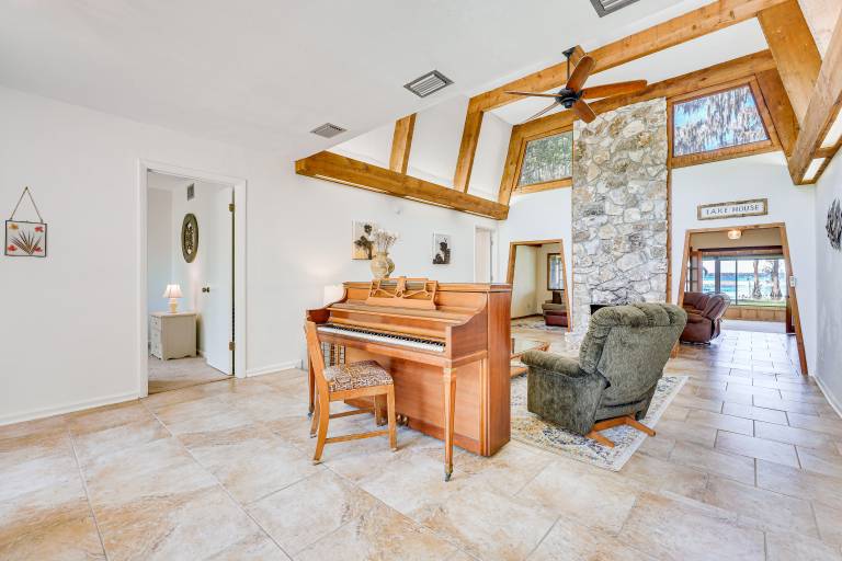 Unique Melrose Home w/ Private Dock & Lake Access! — photo 4