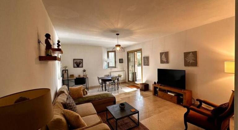 Apartment with terrace & yard | Good for workation — photo 2